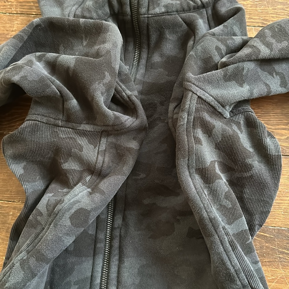 Lululemon Scuba Hoodie *Light Cotton Fleece - Picture 9 of 13